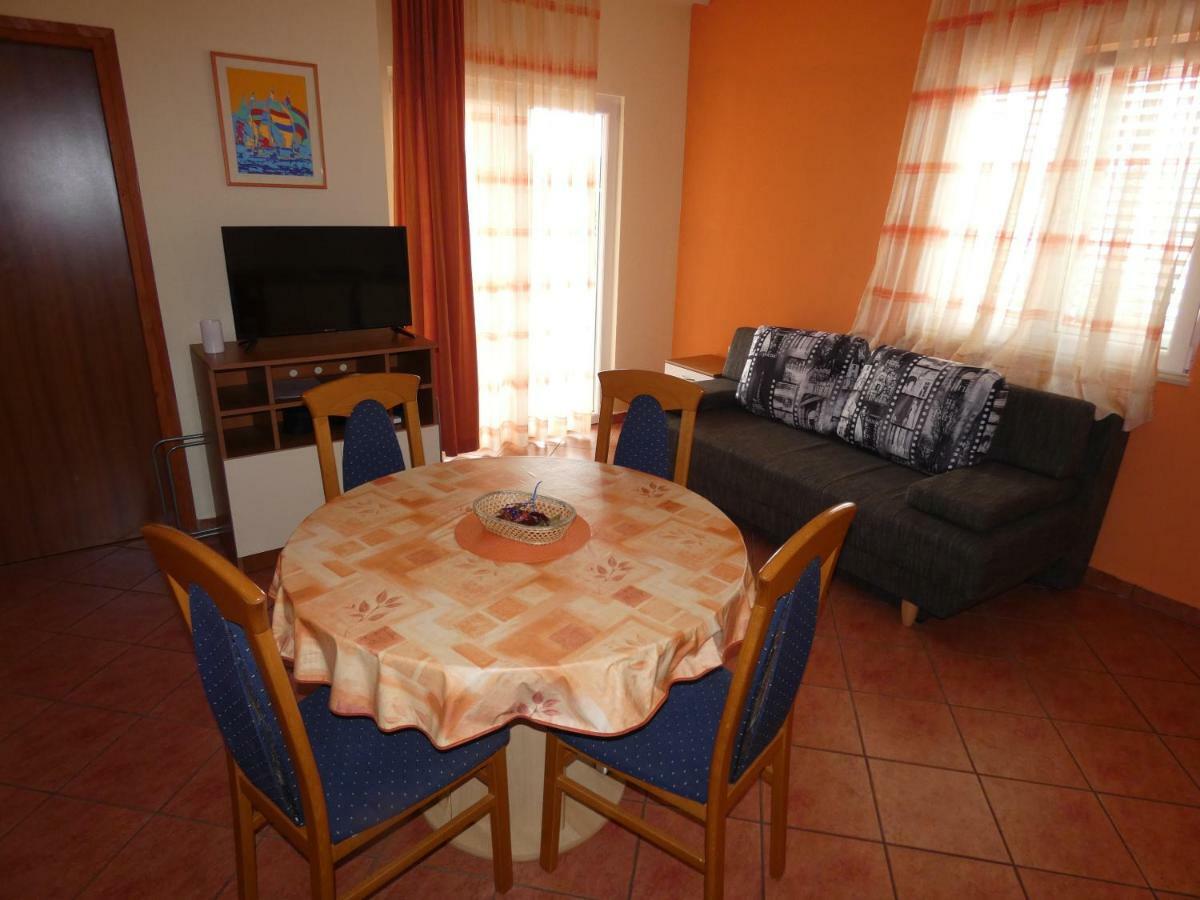 Apartament Saric Rogoznica Zečevo