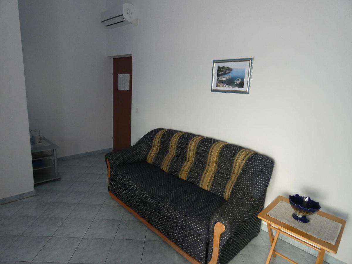 Saric Rogoznica *